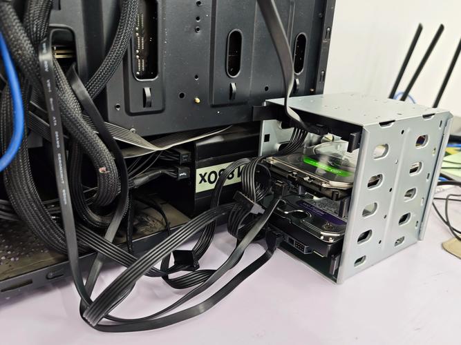 海盗船RM650x/RM750x/RM850x电源模组线全解析 大4D、显卡8P、硬盘SATA供电线指南