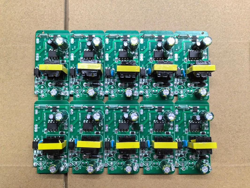 12V 1A电源适配器 源头工厂直供，多种规格满足您的需求